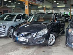 Svart Begagnad 2012 Volvo V60 Summum Kombi | 119 999 kr (Dyr)