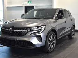 Grå Begagnad 2023 Renault Austral Techno SUV | 359 900 kr