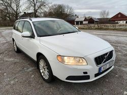 Röd Begagnad 2011 Volvo V70 Kombi | 29 900 kr