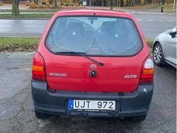 Röd Begagnad 2004 Suzuki Alto Halvkombi | 12 500 kr
