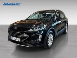 Svart Begagnad 2021 Ford Kuga Titanium SUV | 249 900 kr (Marknadspris)