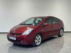 Röd Begagnad 2005 Toyota Prius Halvkombi | 41 900 kr (Bra pris)