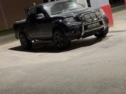 Svart Begagnad 2008 Nissan Navara Pickup | 90 000 kr (Lite dyr)