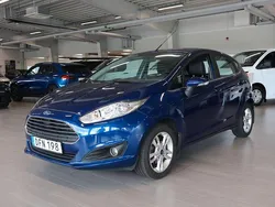 Blå Begagnad 2016 Ford Fiesta Titanium Halvkombi | 89 800 kr (Lite dyr)
