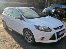 Vit Begagnad 2013 Ford Focus Titanium Kombi | 55 000 kr (Bra pris)