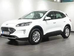 Vit Begagnad 2022 Ford Kuga Titanium SUV | 254 800 kr (Bra pris)