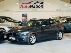 Grå Begagnad 2013 BMW 116 Halvkombi | 99 900 kr (Marknadspris)