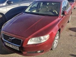 Röd Begagnad 2008 Volvo S80 Summum Sedan | 46 000 kr (Marknadspris)