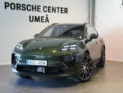 Mörkgrön (green) Ny 2025 Porsche Macan SUV | 1 280 800 kr (Marknadspris)