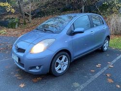 Blå Begagnad 2010 Toyota Yaris Halvkombi | 44 900 kr (Bra pris)