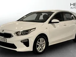 Vit (white) Begagnad 2019 Kia Ceed Halvkombi | 130 000 kr (Marknadspris)