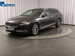 Grå Begagnad 2023 Volvo V90 Core Kombi | 399 000 kr (Marknadspris)