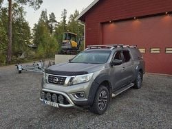 Grå Begagnad 2016 Nissan Navara Pickup | 235 000 kr