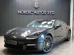 Grå Begagnad 2018 Porsche Panamera 4 Sport Sedan | 649 900 kr (Marknadspris)