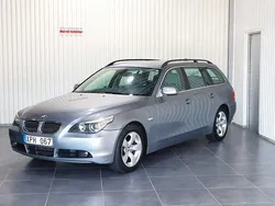 Ljusgrå Begagnad 2006 BMW 530 Kombi | 74 900 kr (Bra pris)