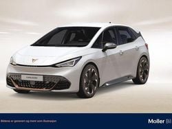 Vit (glacial white metallic) Begagnad 2023 Cupra Born e-Boost Halvkombi | 319 900 kr (Marknadspris)