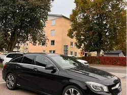 Svart Begagnad 2015 Mercedes CLA250 Shooting Brake Kombi | 145 000 kr