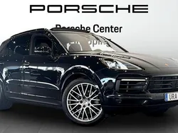 Svart (black) Begagnad 2022 Porsche Cayenne Platinum Edition SUV | 865 000 kr (Marknadspris)