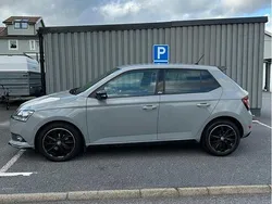 Grå Begagnad 2021 Skoda Fabia Monte Carlo Halvkombi | 167 000 kr (Marknadspris)