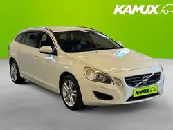 Vit Begagnad 2013 Volvo V60 Kombi | 109 800 kr (Marknadspris)