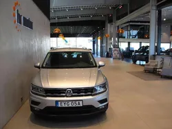 Silver Begagnad 2019 VW Tiguan SUV | 244 000 kr (Marknadspris)