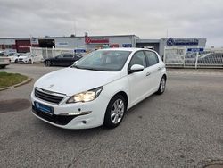 Vit Begagnad 2015 Peugeot 308 Halvkombi | 99 000 kr (Marknadspris)
