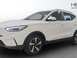 Vit (white) Begagnad 2023 MG ZS Comfort Sedan | 309 900 kr (Dyr)