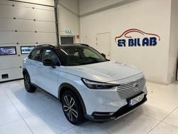 Vit Begagnad 2023 Honda HR-V Hybrid SUV | 299 900 kr (Marknadspris)