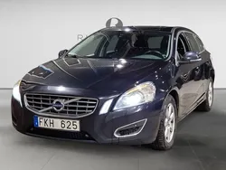 Svart Begagnad 2012 Volvo V60 Momentum Kombi | 99 900 kr (Bra pris)