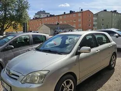 Silver Begagnad 2005 Toyota Corolla Halvkombi | 45 000 kr (Marknadspris)
