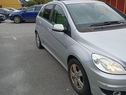 Silver Begagnad 2010 Mercedes B180 Minibuss | 52 500 kr (Bra pris)