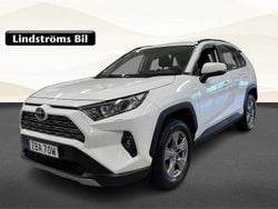 Vit Begagnad 2022 Toyota RAV4 Hybrid Active SUV | 359 000 kr (Bra pris)