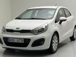 Vit Begagnad 2014 Kia Rio | 49 000 kr (Bra pris)