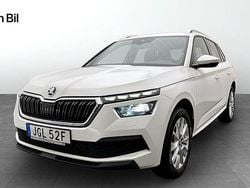 Vit Begagnad 2023 Skoda Kamiq Style SUV | 237 900 kr (Marknadspris)