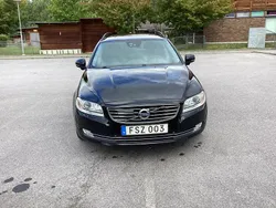 Svart Begagnad 2016 Volvo V70 Momentum Kombi | 109 000 kr (Marknadspris)