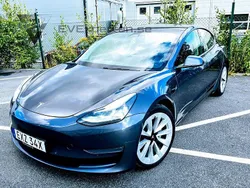 Grå Begagnad 2021 Tesla Model 3 Long Range AWD Sedan | 219 000 kr (Marknadspris)