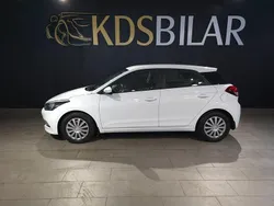 Vit Begagnad 2016 Hyundai i20 Comfort Halvkombi | 129 500 kr (Marknadspris)