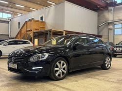 Svart Begagnad 2016 Volvo S60 Momentum Sedan | 149 900 kr (Marknadspris)