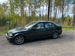 Grön Begagnad 2005 BMW 320 M Sport Sedan | 37 000 kr (Bra pris)