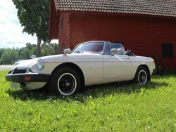 Vit Begagnad 1977 MG B Cab | 69 000 kr