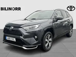 Mörkgrå Begagnad 2020 Toyota RAV4 Hybrid Edition SUV | 309 900 kr (Marknadspris)