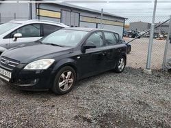 Svart Begagnad 2008 Kia Ceed EX Halvkombi | 6 500 kr (Superpris)