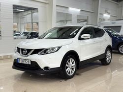 Vit Begagnad 2015 Nissan Qashqai SUV | 127 900 kr (Marknadspris)