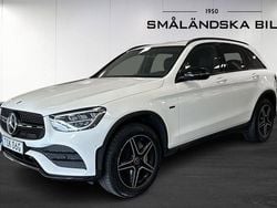 Vit Begagnad 2020 Mercedes GLC300e AMG SUV | 374 900 kr (Marknadspris)
