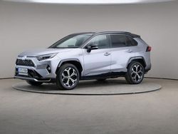 Silver metallic (grå metallisk) Begagnad 2020 Toyota RAV4 Style SUV | 345 000 kr