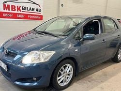 Mörkblå (blå) Begagnad 2008 Toyota Auris Halvkombi | 52 900 kr (Marknadspris)