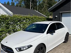 Vit Begagnad 2021 Mercedes A180 AMG Halvkombi | 260 000 kr (Marknadspris)
