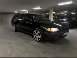 Svart Begagnad 2001 Volvo V70 Kombi | 12 000 kr (Bra pris)