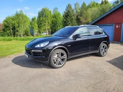 Svart Begagnad 2013 Porsche Cayenne SUV | 235 000 kr