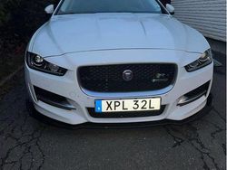 Vit Begagnad 2016 Jaguar XE Sedan | 160 000 kr (Marknadspris)